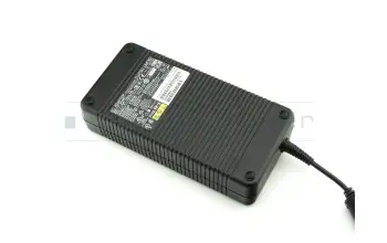 FUJ:CP500562-XX cargador original Fujitsu 210 vatios sin PIN