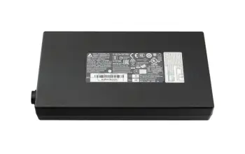MSI GT72S 6QEG82FD cargador 230 vatios de Delta Electronics