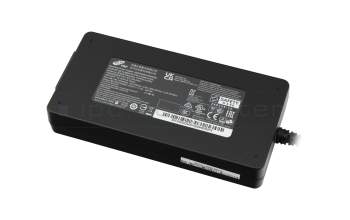 Tongfang GM5AGxW cargador 230 vatios de Chicony
